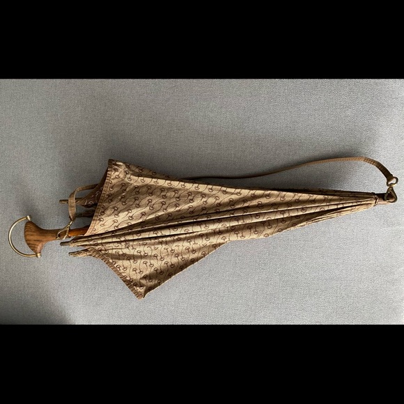 Rare Gucci umbrella wooden handle w shoulder strap - Picture 4 of 16